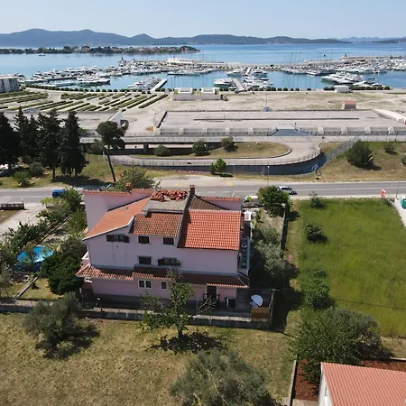 Nerarby Marina Bay * Sukošan