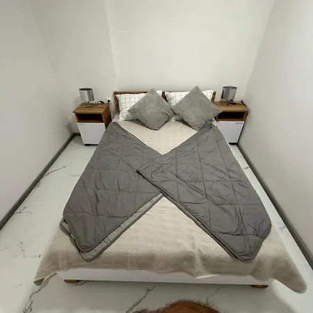 Nerarby Marina Bay Apartment