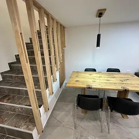 Nerarby Marina Bay Apartman *
