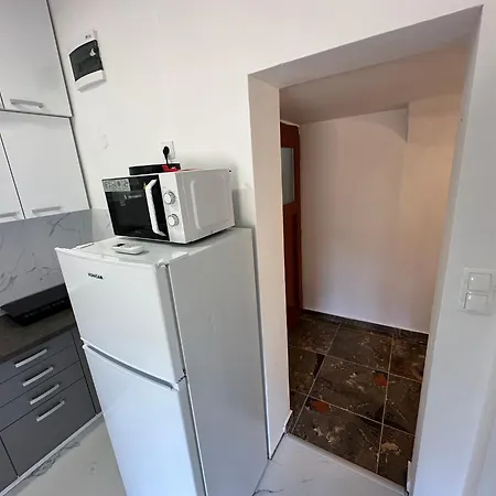 Nerarby Marina Bay Apartman *