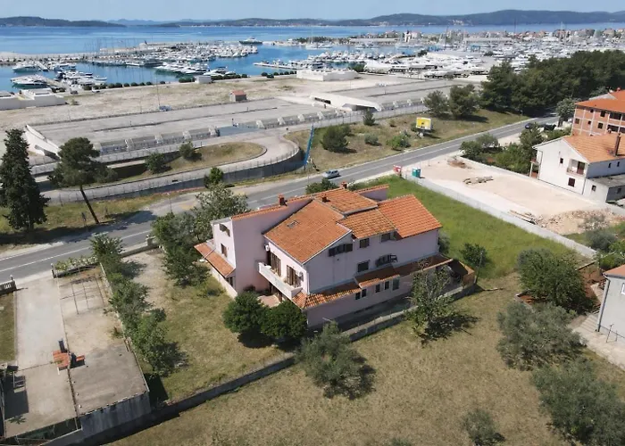 Nerarby Marina Bay * Sukošan